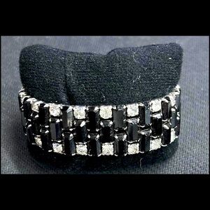 ✨ Vintage WEISS Black & Clear Rhinestone Bracelet & Clip-On Earrings Set